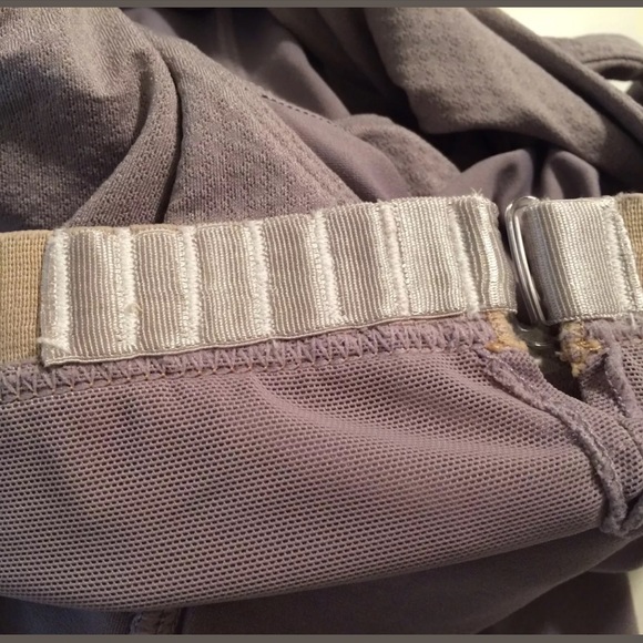 LULULEMON Cool Breeze Tank Top Shirt Built In Bra - Picture 7 of 8